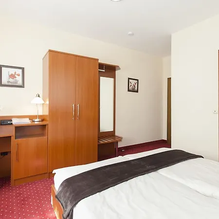 Brauhaus Manforter Hof 3*