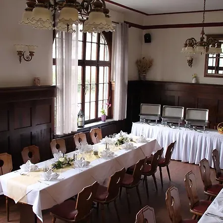 Hotell Brauhaus Manforter Hof 3*